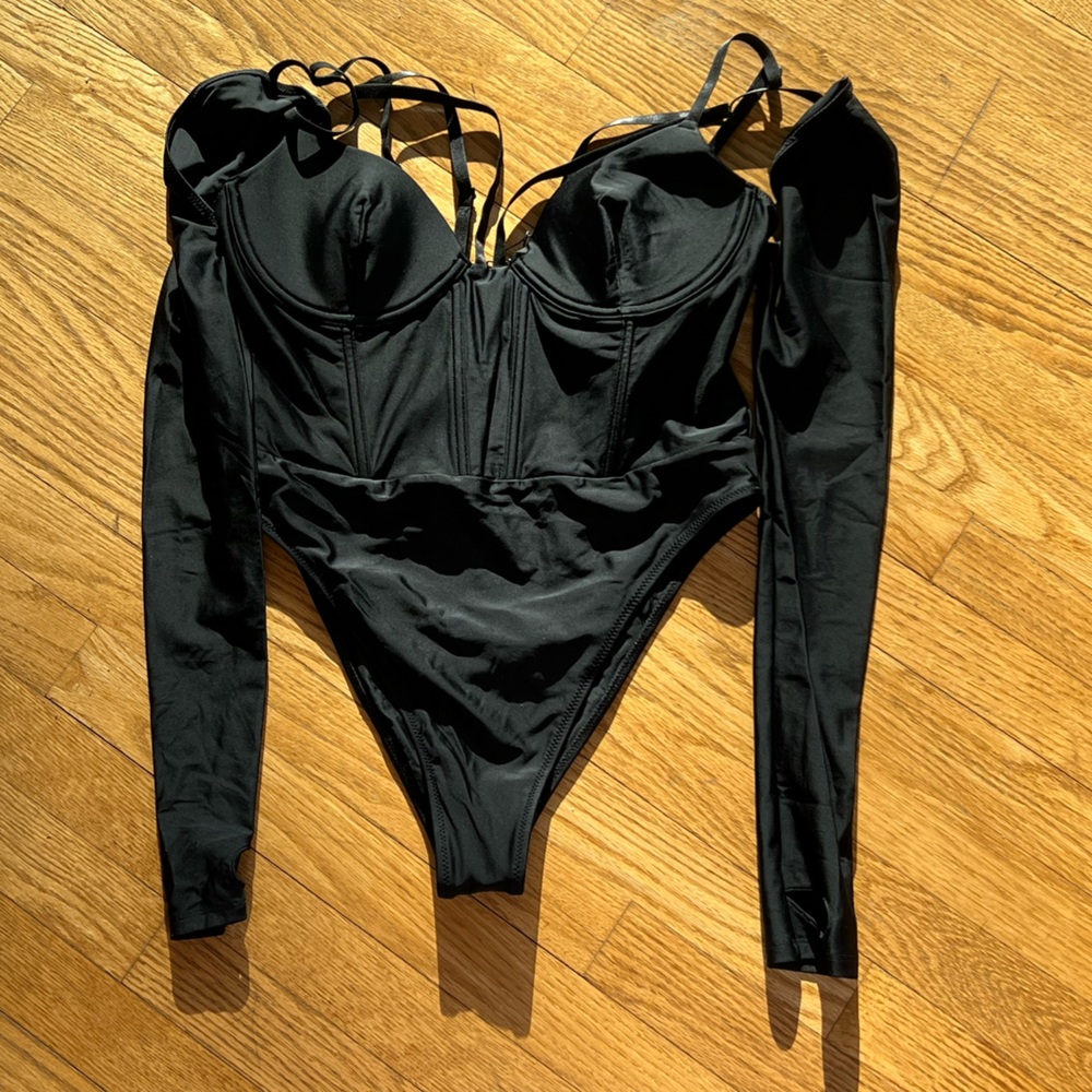 NWT DOLLS KILL Black Long Sleeve strappy Bodysuit